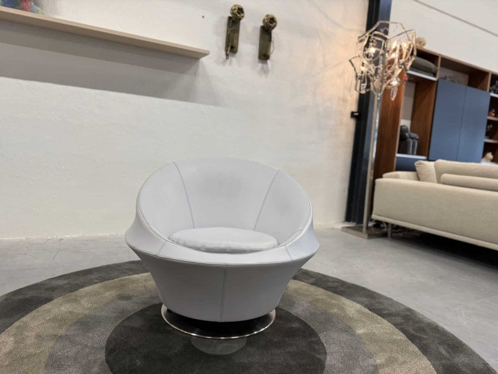 Als nieuw Leolux Ophelia Draaifauteuil leer design stoel, Leolux, Info@leolux.nl, Ophalen of Verzenden, Zo goed als nieuw