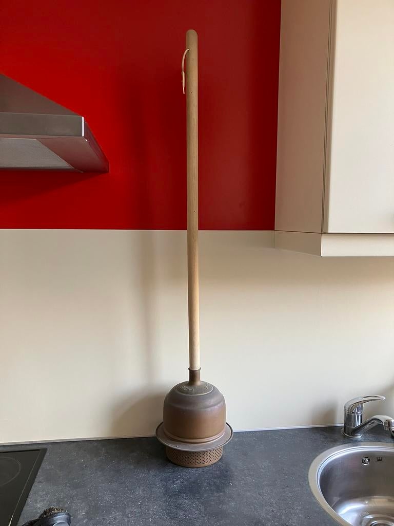 Ouderwetse Wasstamper, Ophalen, Brons