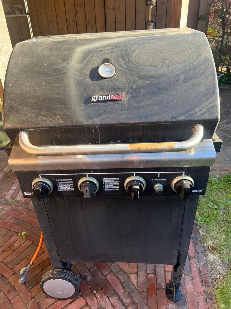 Grandhall barbecue, Ophalen, Gebruikt