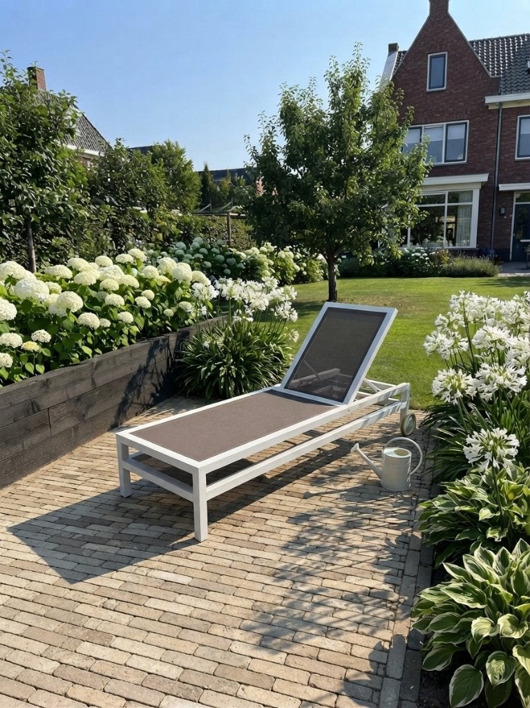 wit design ligbed met dubbele laag en verstelbare rugleuning, Ophalen, Zo goed als nieuw, Aluminium, Verstelbaar