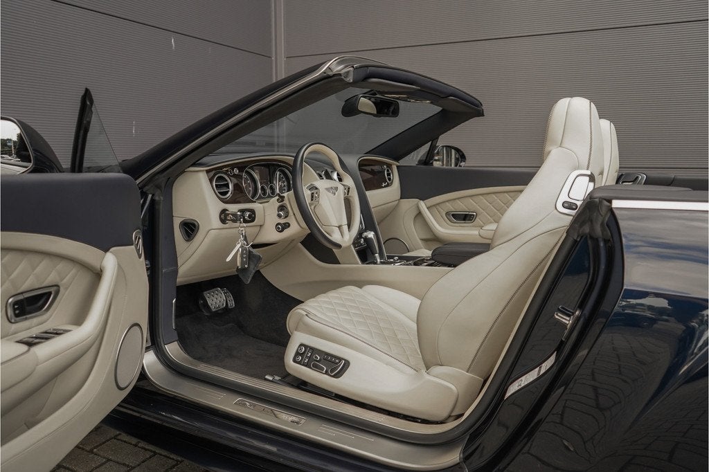 Bentley Continental GTC 6.0 W12 Speed Bentley Service Collec, 12 maanden, Gebruikt, Euro 6, Continental GTC