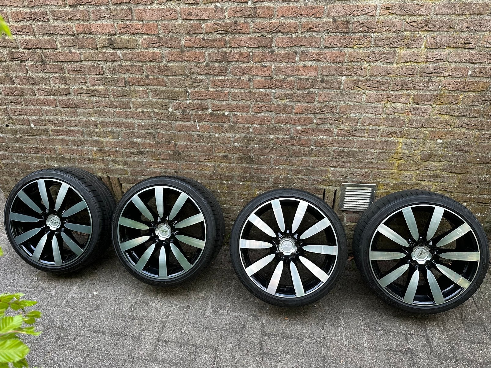 MAM Leichtmetallrader 7 NUVO 5X112 ET35 Golf 7 r, Auto-onderdelen, 19 inch, Banden en Velgen, Ophalen of Verzenden, 235 mm