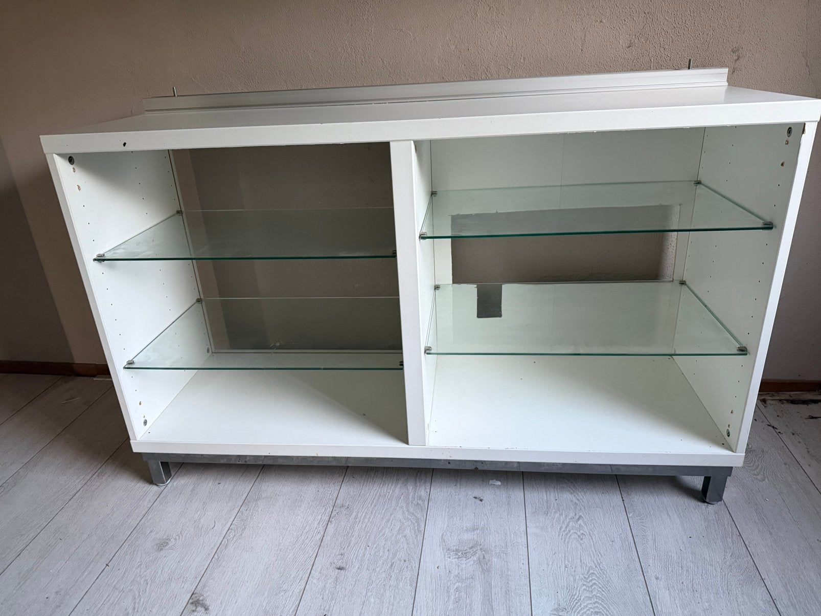 Witte kast ikea met glasplaatjes GRATIS, Ophalen, Gebruikt