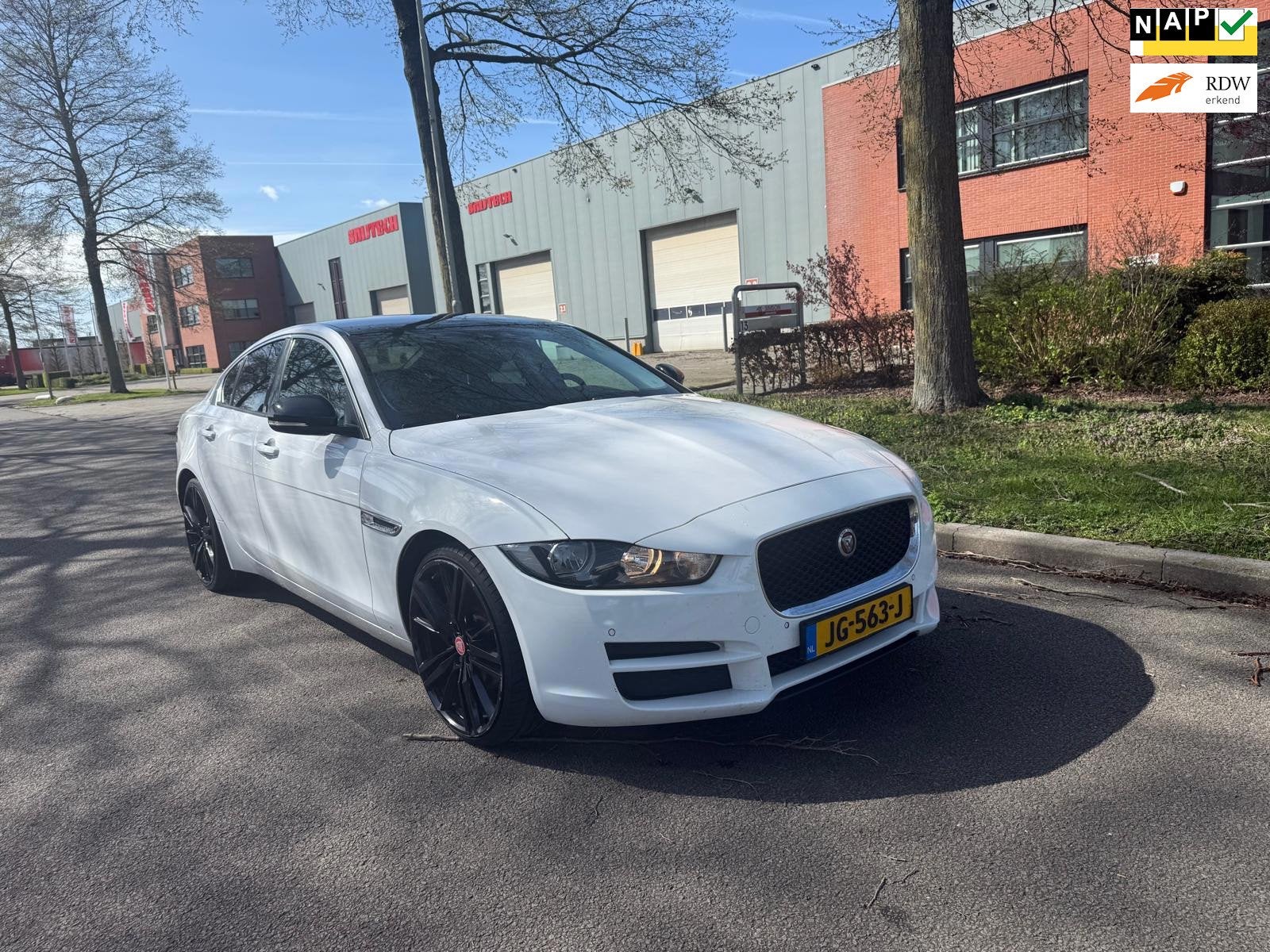 Jaguar XE 2.0 D Pure eerste eigenaar automaat, Auto's, Automaat, Achterwielaandrijving, Euro 6, 4 cilinders