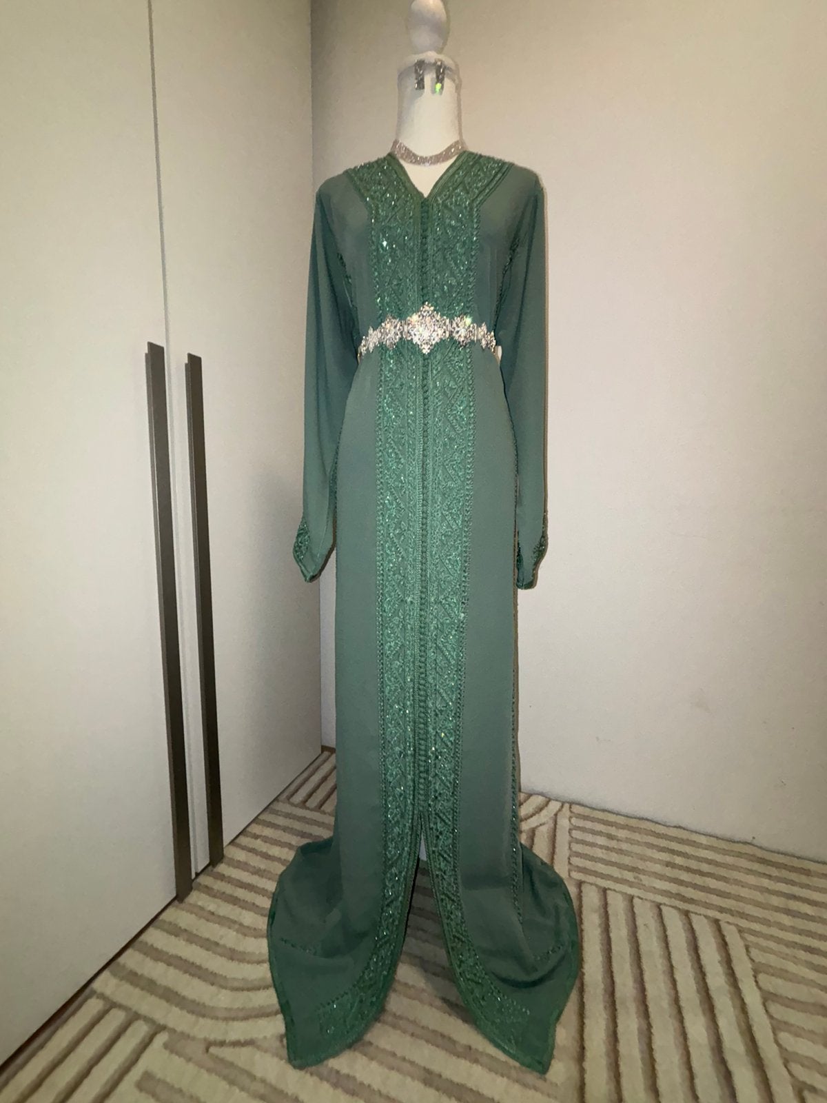 Kaftan te HUUR, Kleding | Dames, Gelegenheidskleding, Ophalen, Zo goed als nieuw, Maat 46/48 (XL) of groter, Overige typen