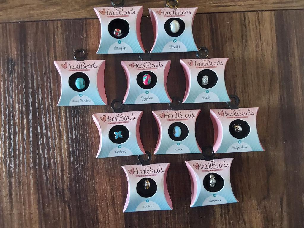 10x nieuwe Armbandbedels  HeartBeads, Overige merken, Overige materialen, Nieuw, Ophalen of Verzenden