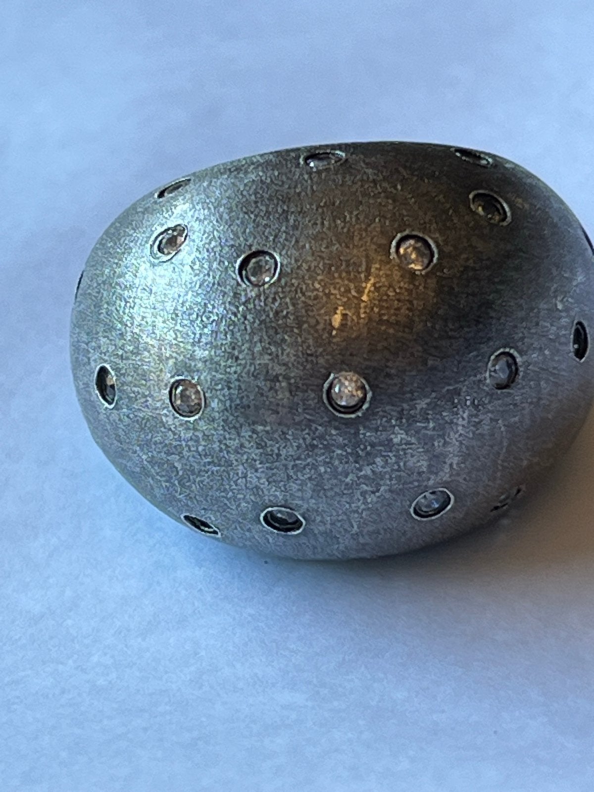 Zilveren designer ring met edelsteentjes, Met kristal, Verzenden, Zo goed als nieuw, 17 tot 18