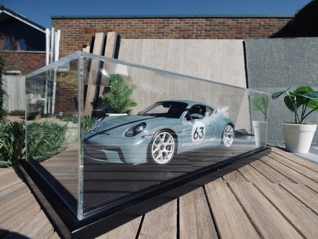 Spark Porsche 911 992 S/T Shore Blue met witte velgen, Ophalen of Verzenden, Zo goed als nieuw, Auto, Overige merken