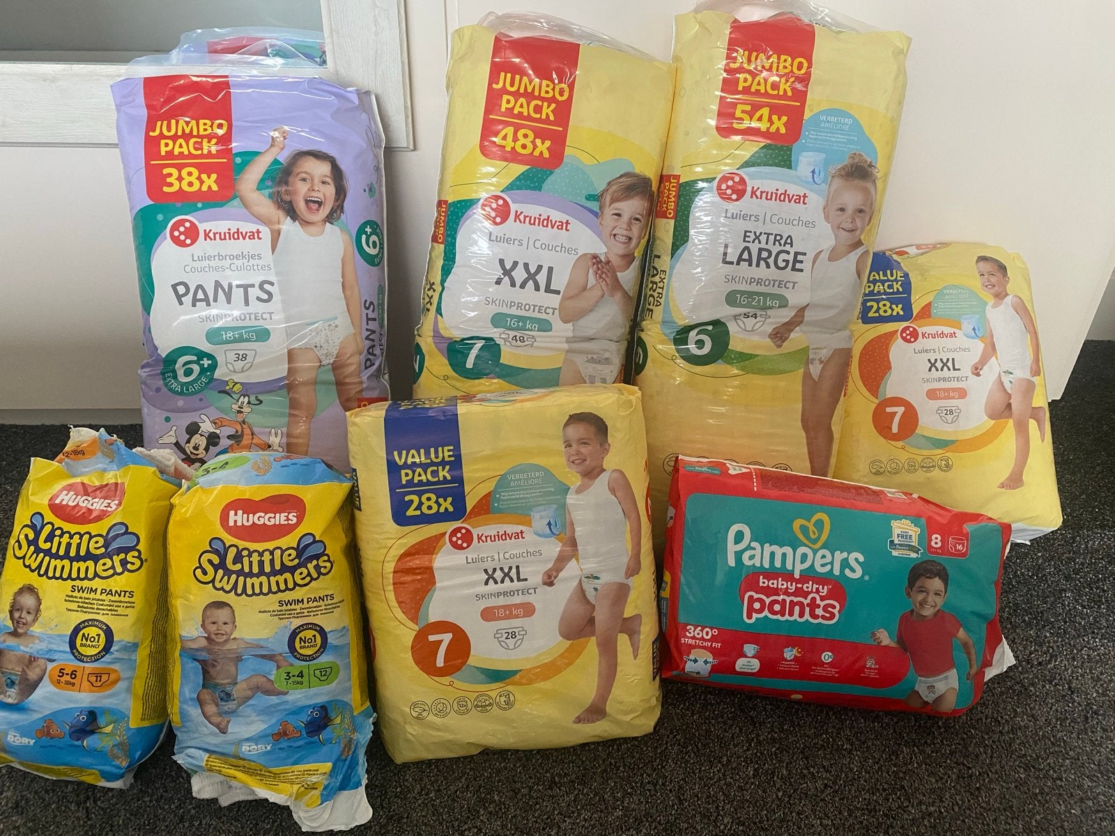 Luiers verschillende maten (o.a. Kruidvat, Pampers, Huggies), Ophalen, Nieuw