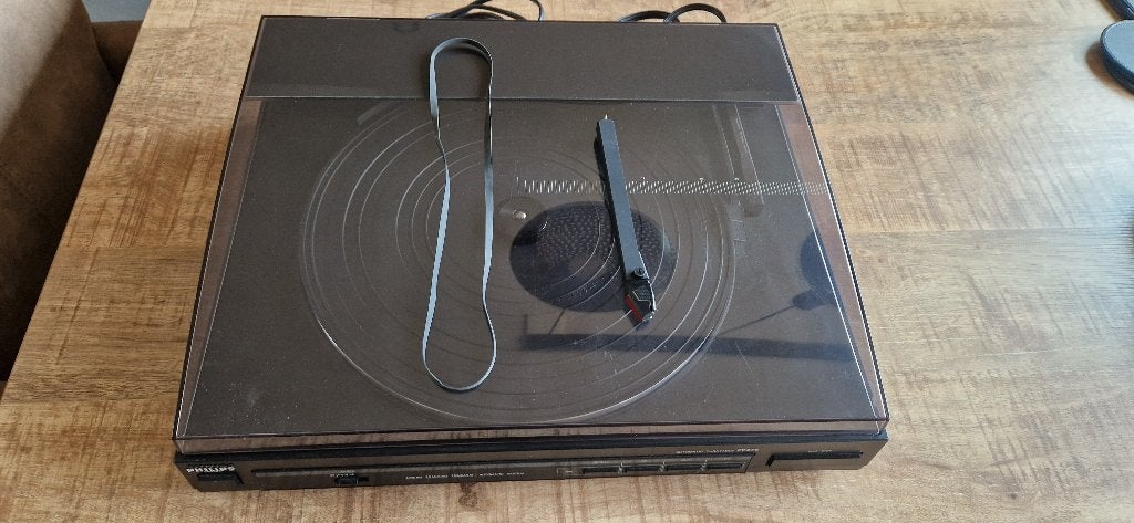 Platenspeler Philips FP 575 met extra snaar en arm/naald, Ophalen, Philips, Automatisch, Zo goed als nieuw