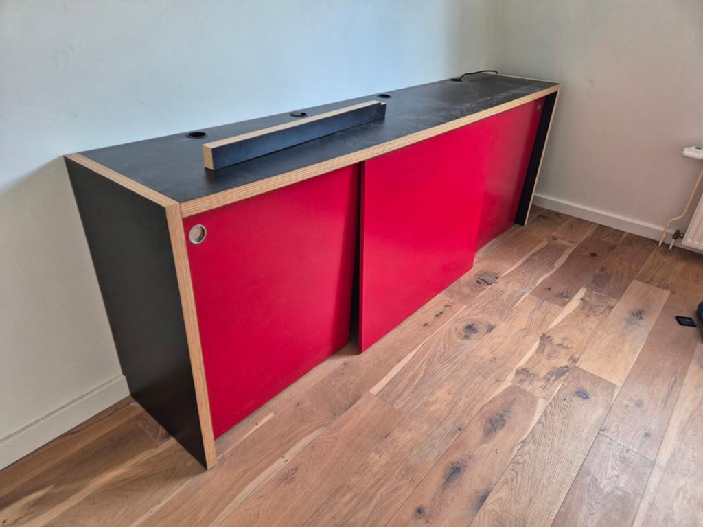 GRATIS - Robuuste Muurtafel / DJ Tafel - 251x50x90 cm, Ophalen, Gebruikt, 50 tot 100 cm, 200 cm of meer