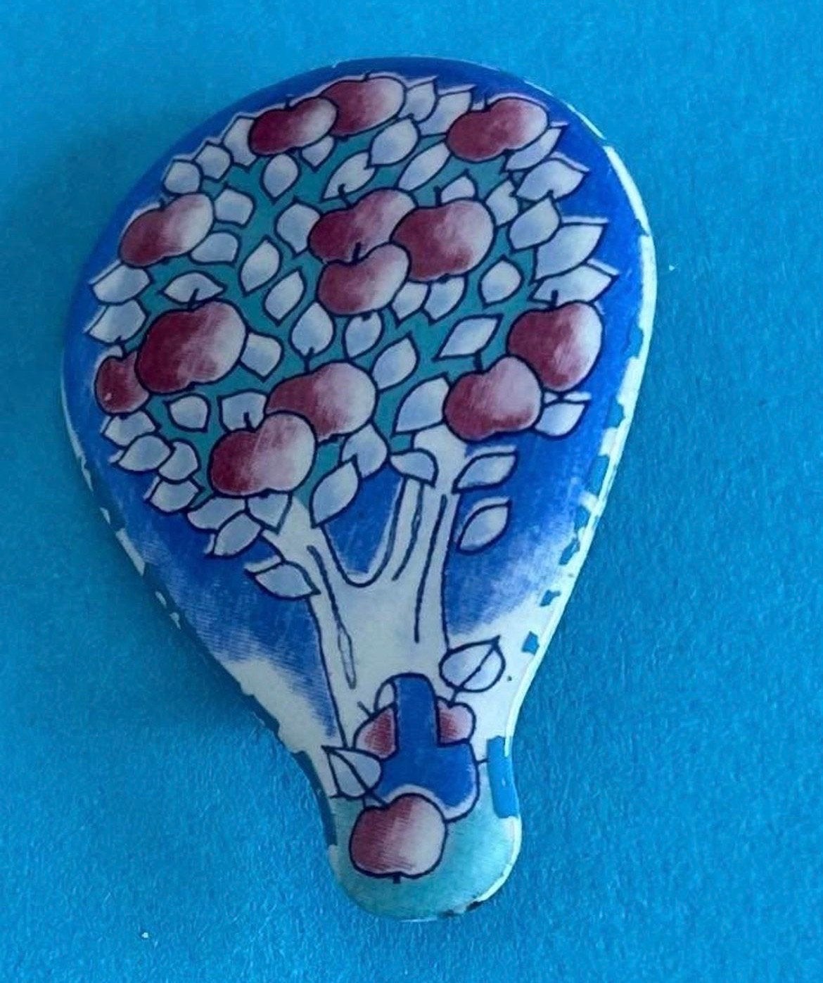 Michaela Frey Brosche uit Oostenrijk - Handgemaakt, Overige materialen, 4 tot 7 cm, Gebruikt, Blauw