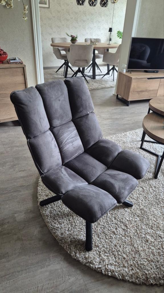 Grijze draaifauteuil, Ophalen, Zo goed als nieuw, Stof, Eén