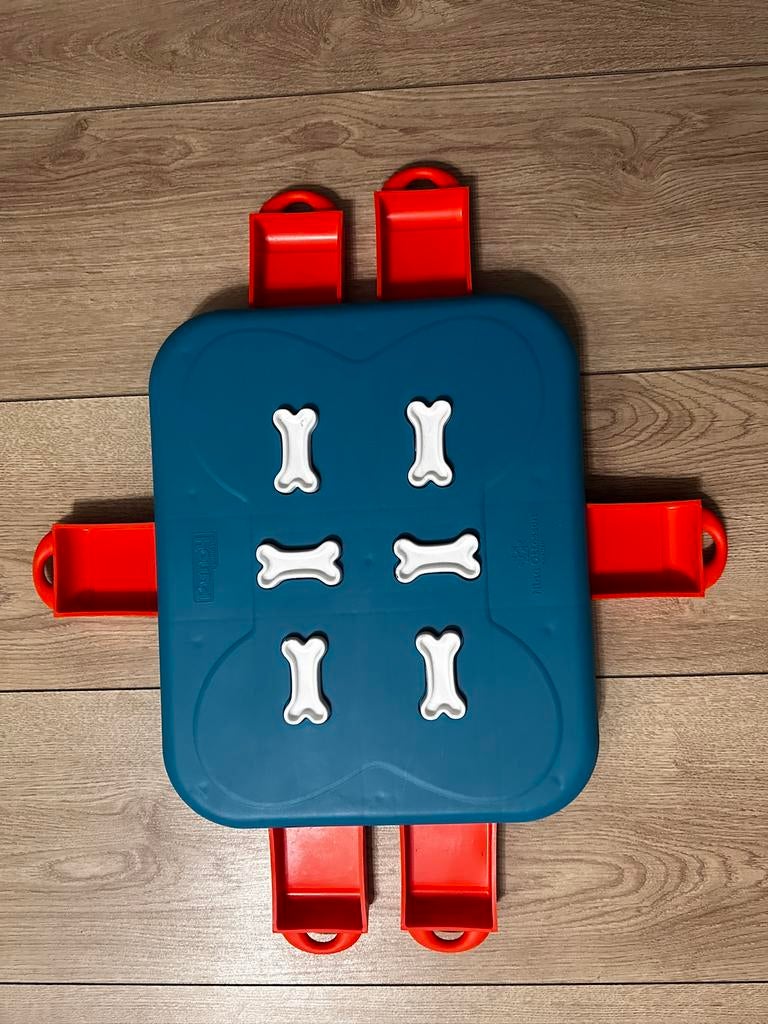 Nina Ottosson Dog Casino, Dieren en Toebehoren, Hondenspeelgoed, Ophalen, Zo goed als nieuw, Intelligentiespeelgoed