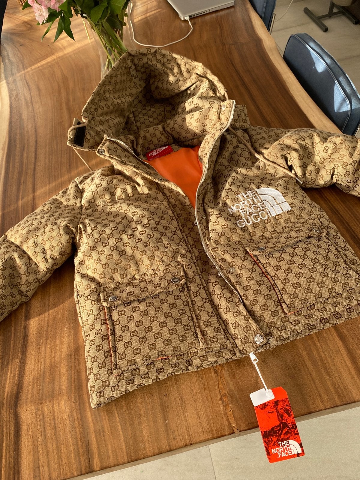 Gucci X The North Face jas - Alle maten beschikbaar, Ophalen of Verzenden, Nieuw, Maat 46/48 (XL) of groter, Bruin