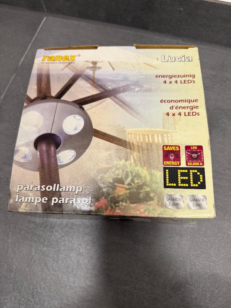 Nieuwe Ranex parasollamp batterij, LED tuinverlichting sfeer, Kunststof, Minder dan 50 watt, Ophalen of Verzenden, Hanglamp