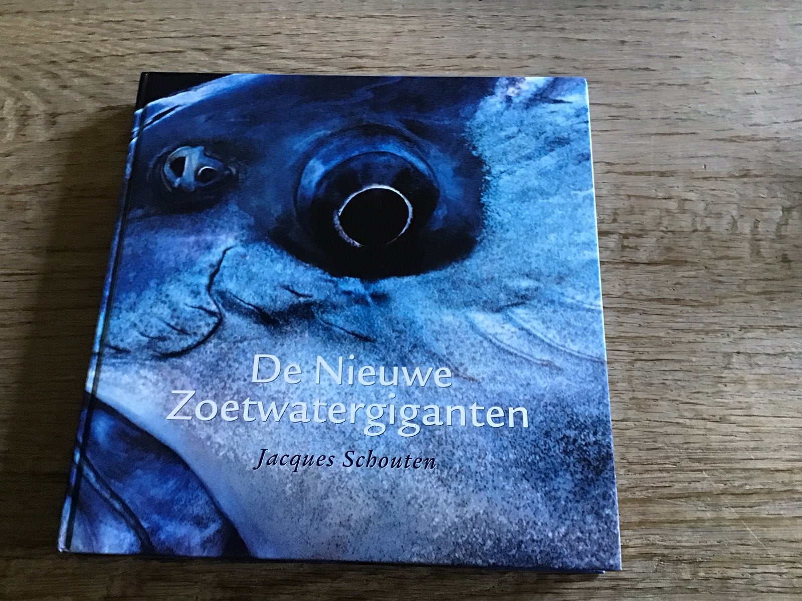 Boek De nieuwe Zoetwatergiganten Jacques Schouten, Boeken, Dieren en Huisdieren, Ophalen of Verzenden, Zo goed als nieuw, Vissen