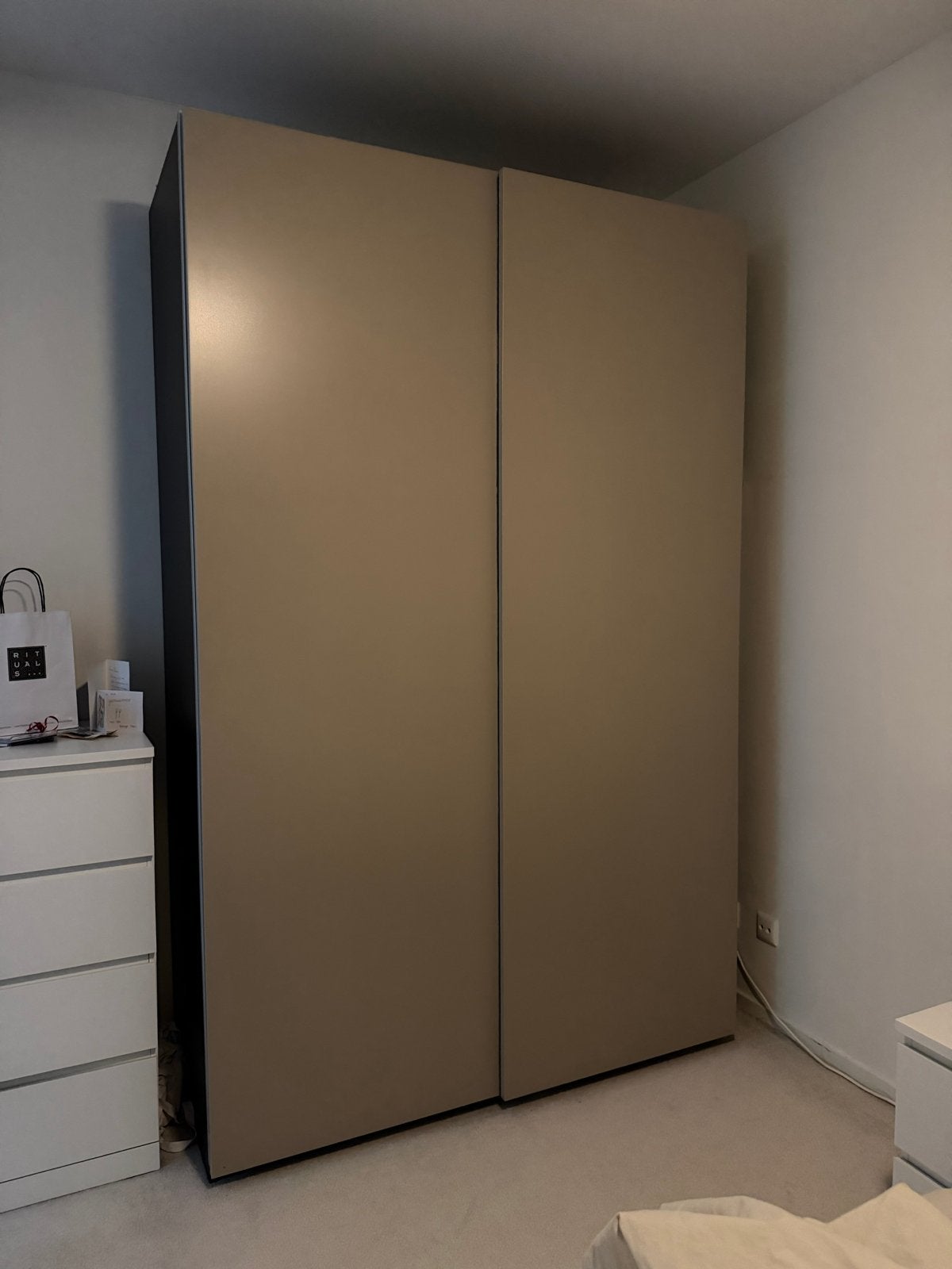 IKEA Pax Kledingkast Taupe - 2 Schuifdeuren, Ophalen, Gebruikt, 100 tot 150 cm, 200 cm of meer