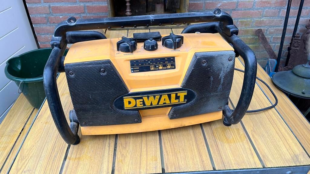 De Walt Bouwradio, Ophalen, Gebruikt, Bouwradio