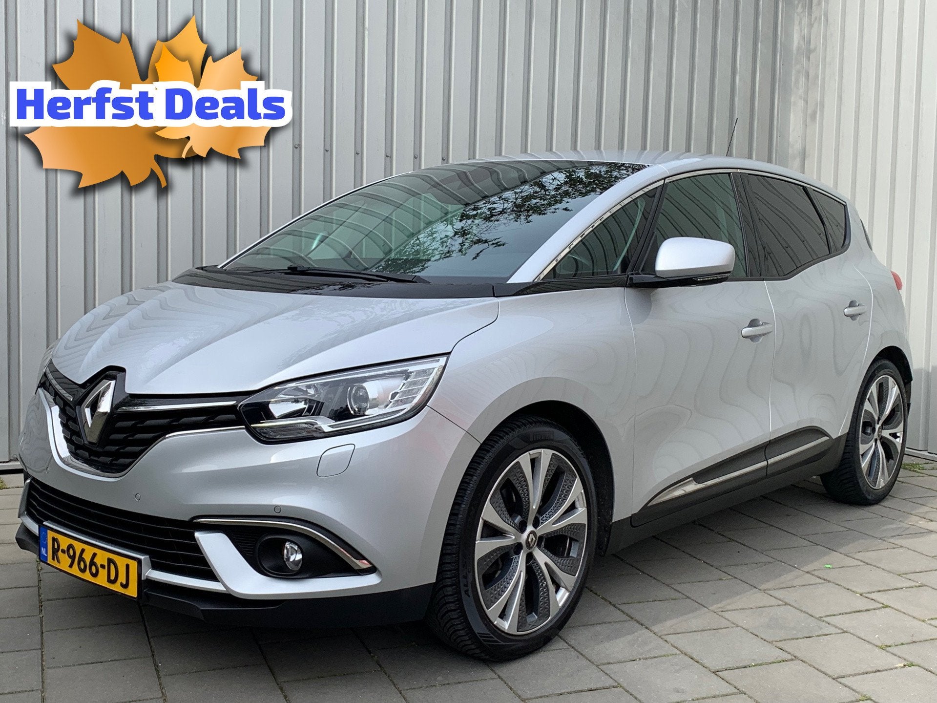 Renault Scénic 1.3 TCe Intens|Navigatie|Climate Control|, Auto's, Voorwielaandrijving, Dealer onderhouden, Gebruikt, 1850 kg