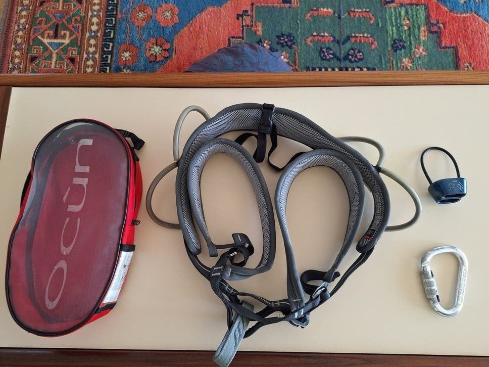Klimset: Ocun klimgordel, Black Diamond ATC, CT karabiner, Ophalen, Gebruikt, Klimsport-accessoire