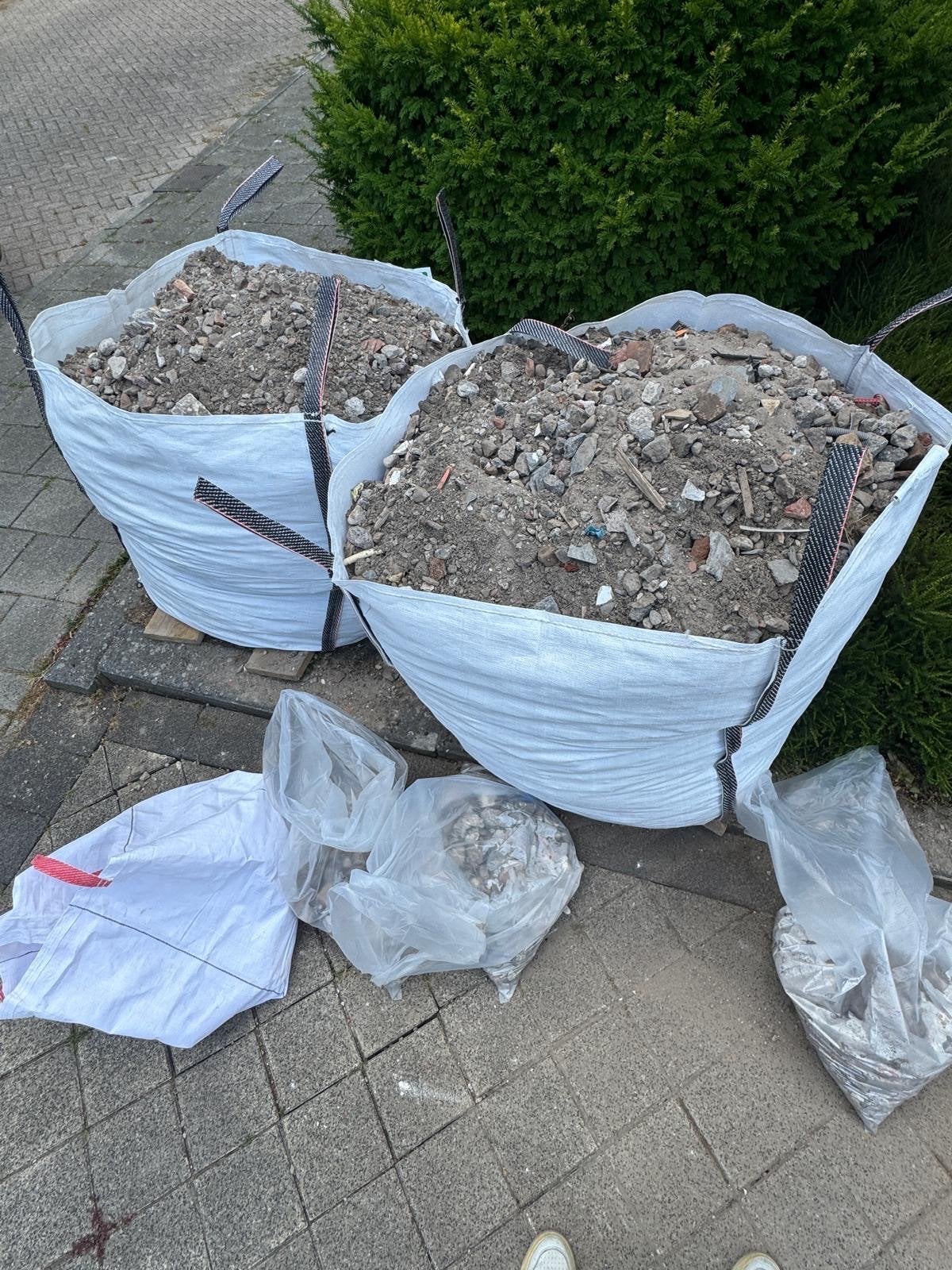 Menggranulaat in 2 big bags, Ophalen, Gebruikt, Ophoogzand