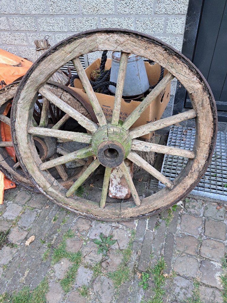 Antiek houten wagenwiel - Decoratief object, Ophalen