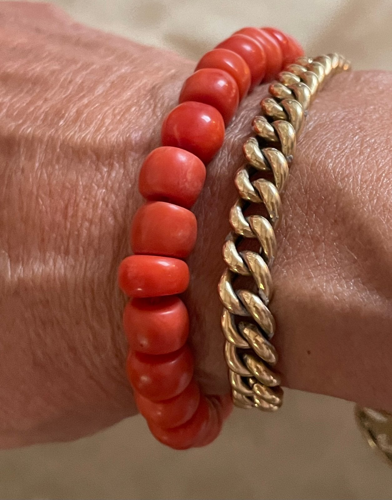 Prachtige Antieke Bloedkoralen Armband met gouden sluiting, Ophalen of Verzenden, Goud