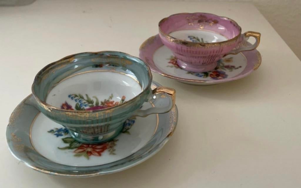 Vintage porseleinen kop en schotels set (2 stuks), Verzenden