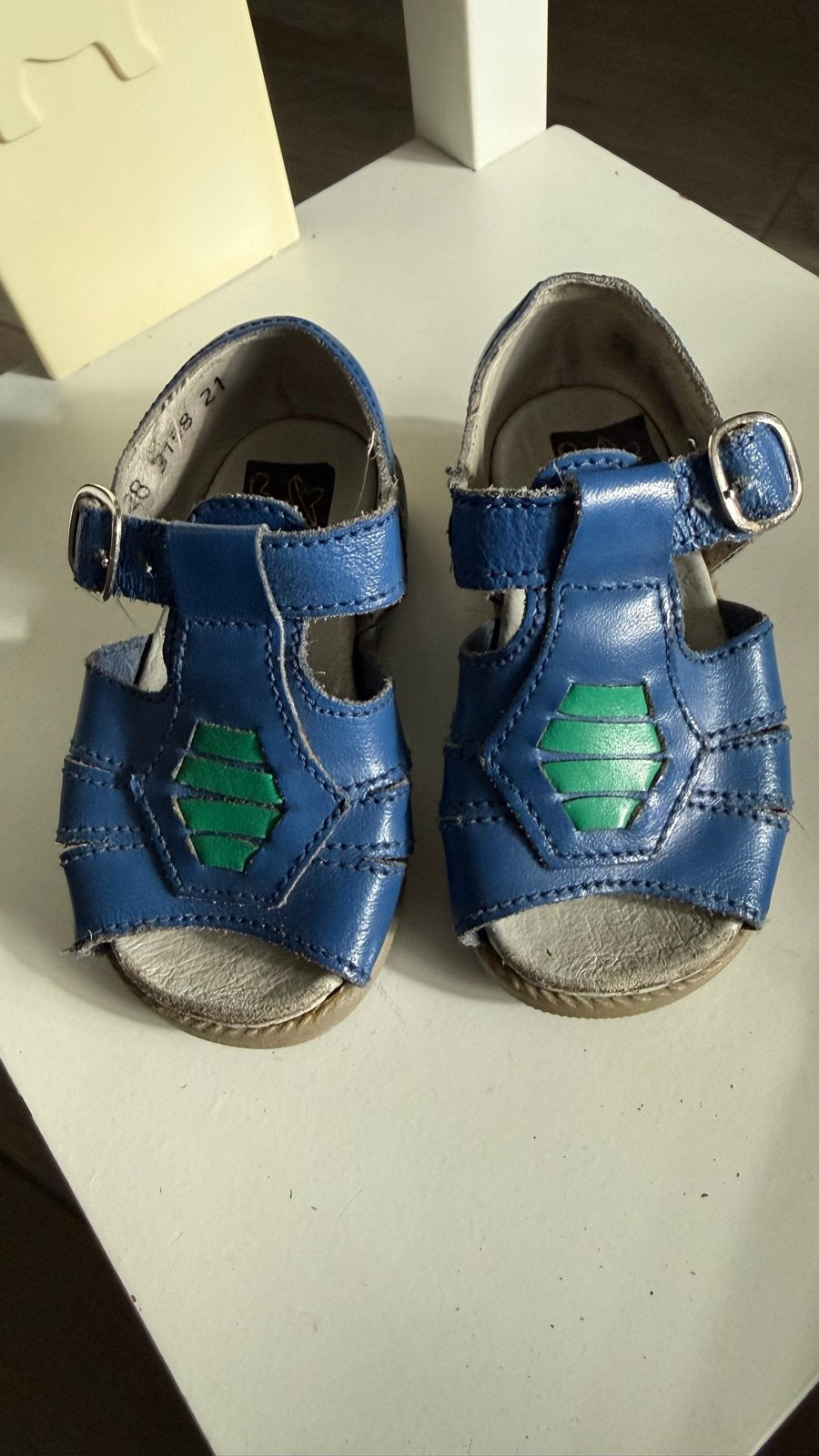 Blauwe sandalen voor jongens, maat 21 - Zo goed als nieuw, Ophalen of Verzenden, Zo goed als nieuw, Jongen, Schoenen
