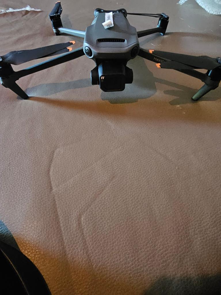 DJI Mavic 3 classic met rc pro controller, Ophalen of Verzenden, Zo goed als nieuw