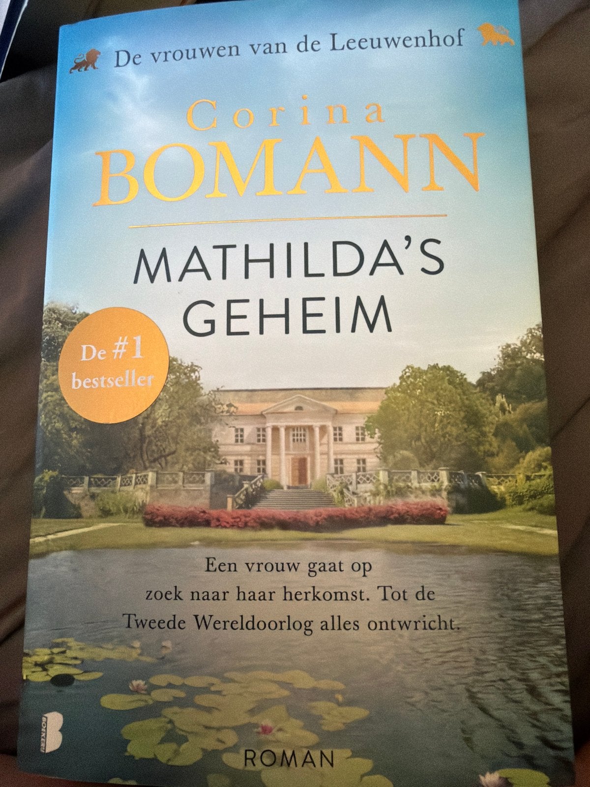 SKR.   Corina Bomann - Mathilda's geheim, Ophalen of Verzenden, Zo goed als nieuw, Corina Bomann