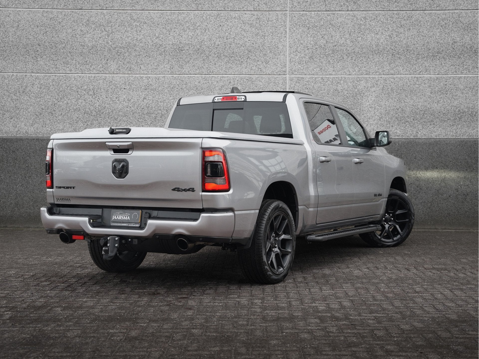 Dodge Ram 1500 5.7 V8 4x4 Crew Cab Sport |Panoramadak |Stoel, Auto's, 5654 cc, Leder, Bedrijf, RAM 1500