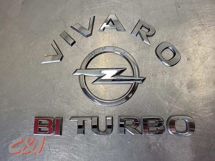 Embleem van een Opel Vivaro, Gebruikt, -, -, Opel