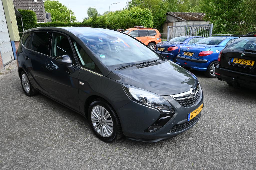 Opel Zafira 1.4T 103KW 2015 Grijs, Auto's, Opel, Stof, 4 cilinders, Mistlampen, Origineel Nederlands