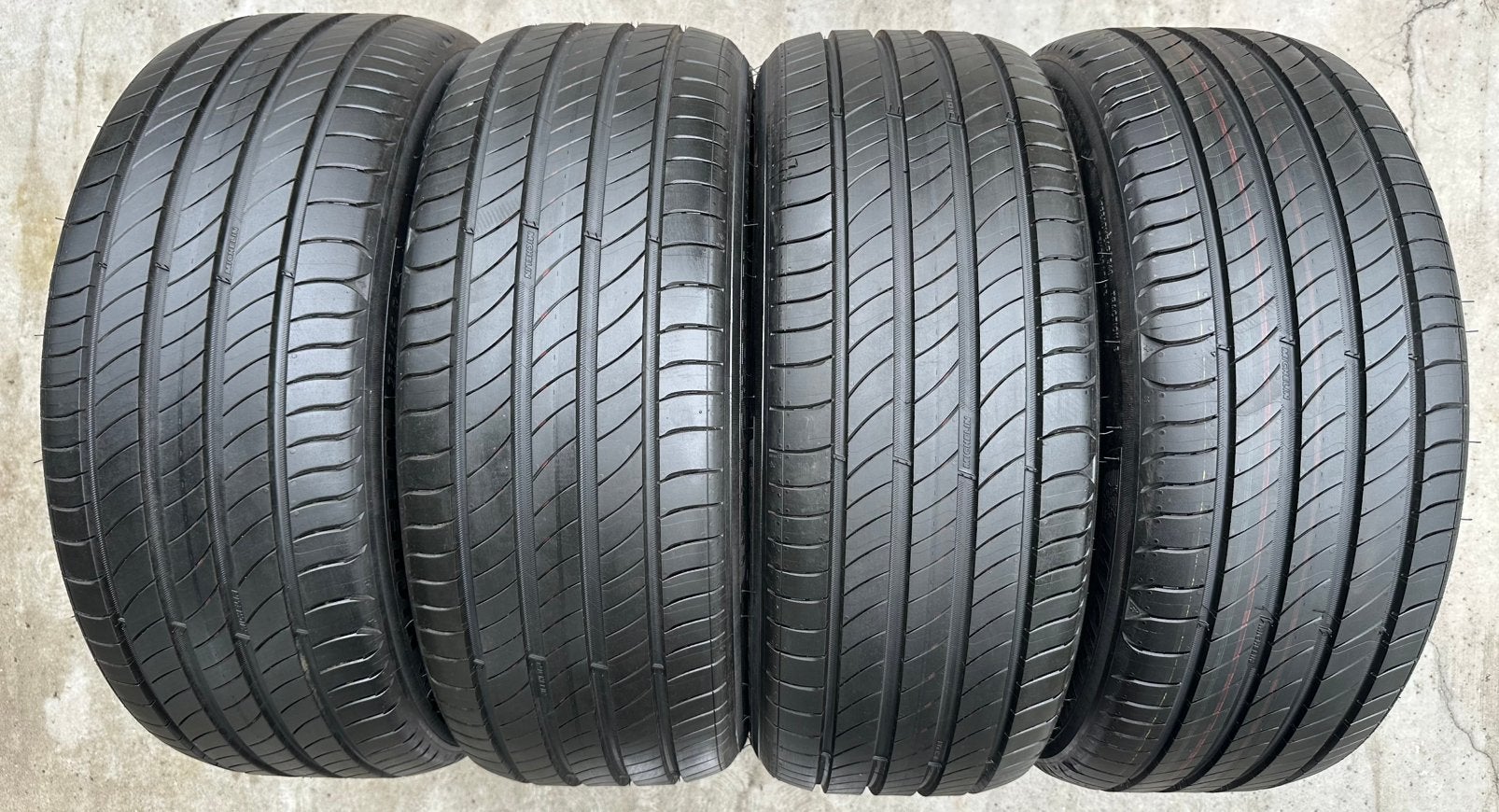 4 Stuks Michelin 215 45 18 Zomerbanden Inclusief Montage, 18 inch, 215 mm, Nieuw, Ophalen of Verzenden
