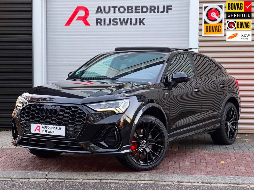 Audi Q3 Sportback 45 TFSI e S Edition Pano/Sonos/Camera, 12 maanden, Gebruikt, Euro 6, Leder en Stof