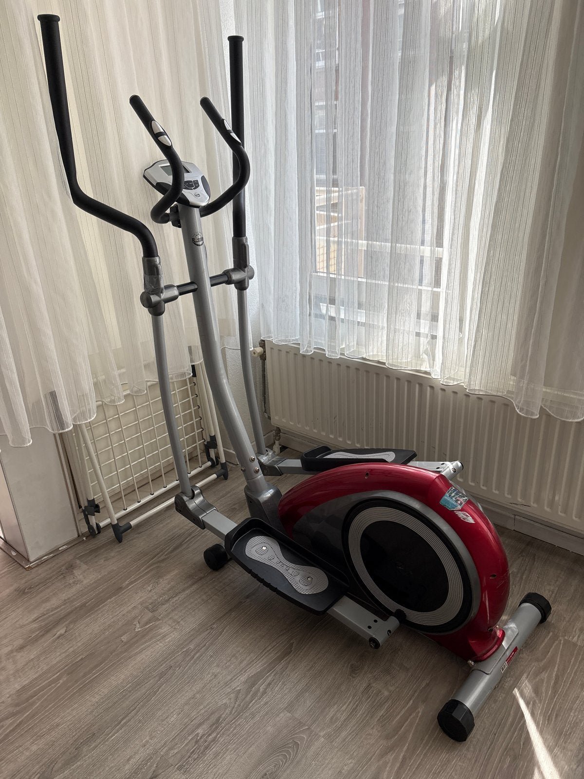 Crosstrainer - Zo goed als nieuw, Armen, Ophalen of Verzenden, Zo goed als nieuw, Crosstrainer