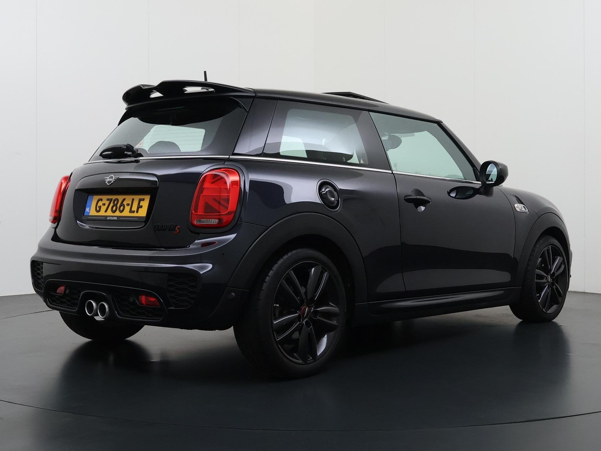 MINI 3-Deurs 2.0 Cooper S Panoramadak | Leder | JCW John Coo, Auto's, Mini, 1998 cc, Stof, Gebruikt, Bedrijf