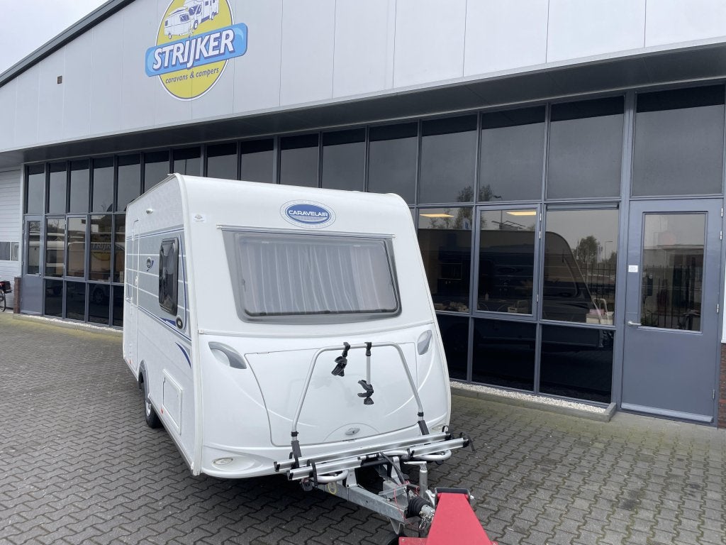 Caravelair Antares Luxe 400 Bed + Zit + WC 797KG Leeg !!, Caravans en Kamperen, Caravans, Schokbreker, Bedrijf, Treinzit, 750 - 1000 kg