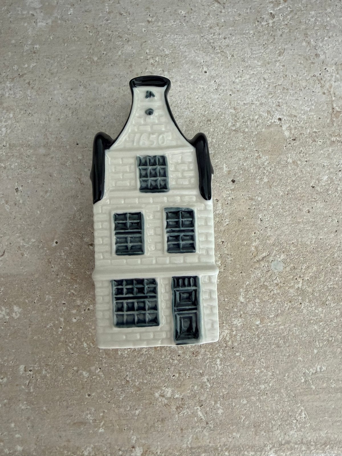 KLM huisje 16, Ophalen, Zo goed als nieuw, 1 t/m 20