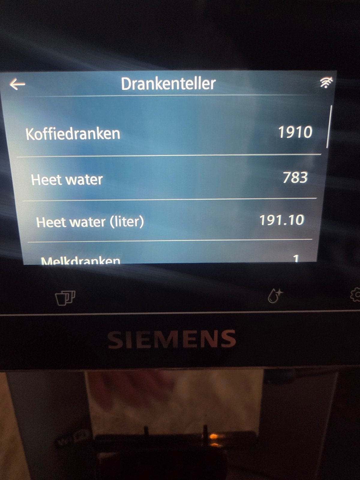 Foto 3 van Siemens EQ700 Classic volautomatische espressomachine