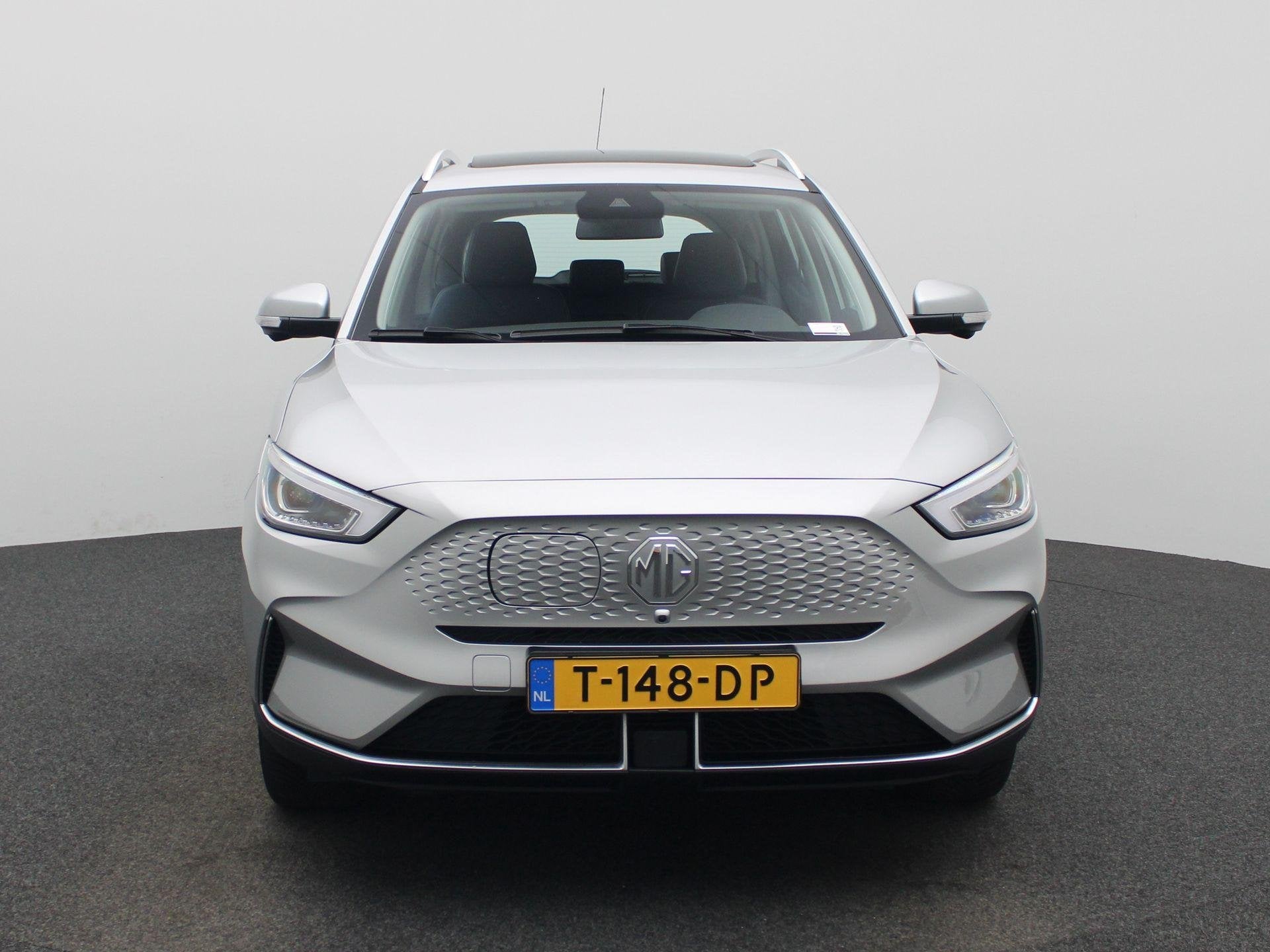 MG ZS EV Long Range Luxury 70 kWh | Apple Carplay | Leder |, Auto's, 12 maanden, Gebruikt, ZS, Verwarmde buitenspiegels