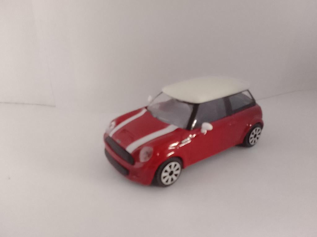 Mini Cooper, Hobby en Vrije tijd, Modelauto's | 1:43, Ophalen of Verzenden, Zo goed als nieuw, Auto, Overige merken
