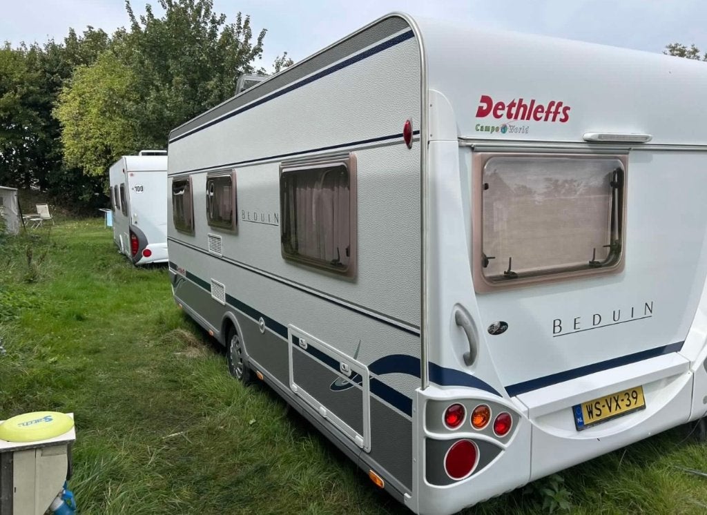 Detleffs Beduin 510 db, Caravans en Kamperen, Vast bed, Rondzit, Dethleffs, 5 tot 6 meter
