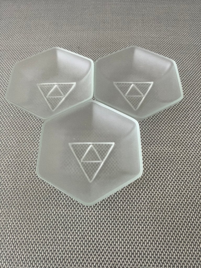 3x gesatineerde hexagonale schaaltjes van Copier uit 1933, Ophalen of Verzenden