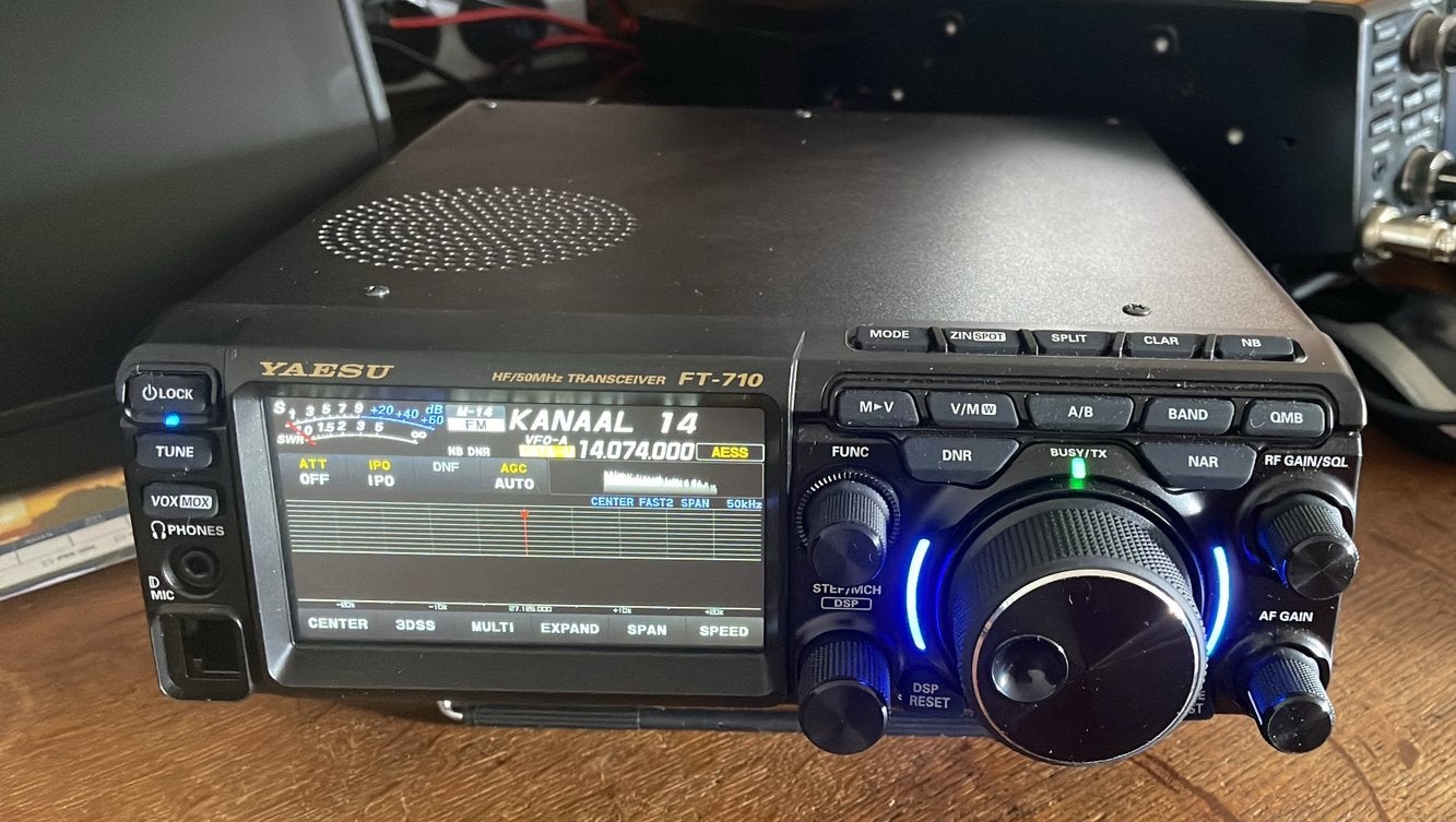 Nieuwstaat yaesu ft710 field, Ophalen, Zo goed als nieuw