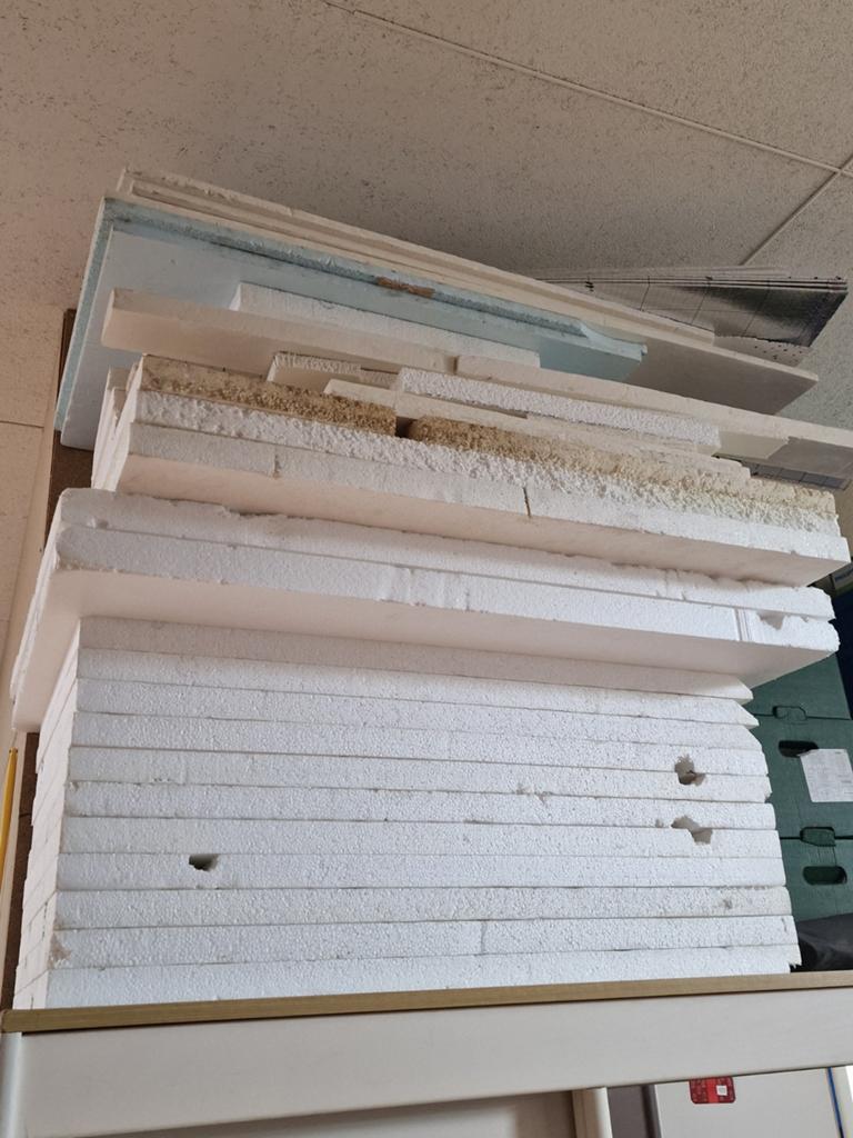 Gratis schuimplastic voor isolatie en geluidsdemping., Doe-het-zelf en Verbouw, Isolatie en Afdichting, Minder dan 4 cm, Dakisolatie