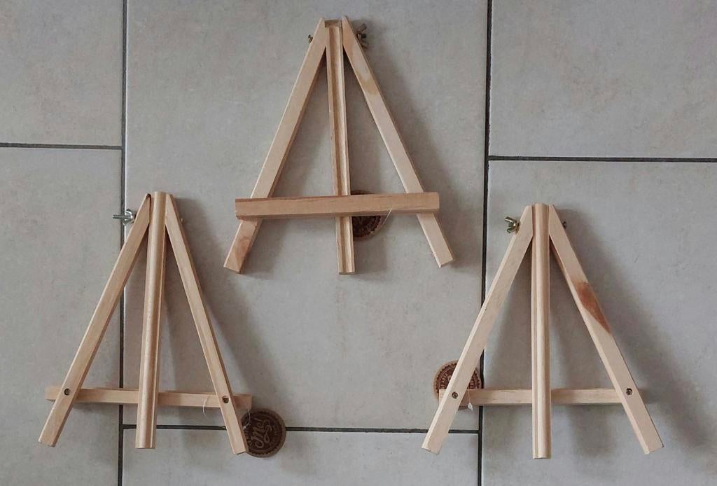 Mini schildersezel -
tafelmodel 3 stuks voor €10, Hobby en Vrije tijd, Schilderen, Ophalen of Verzenden, Nieuw, Ezel