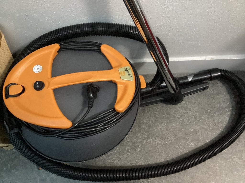 Stofzuiger Taski Vento 8, Ophalen, Gebruikt